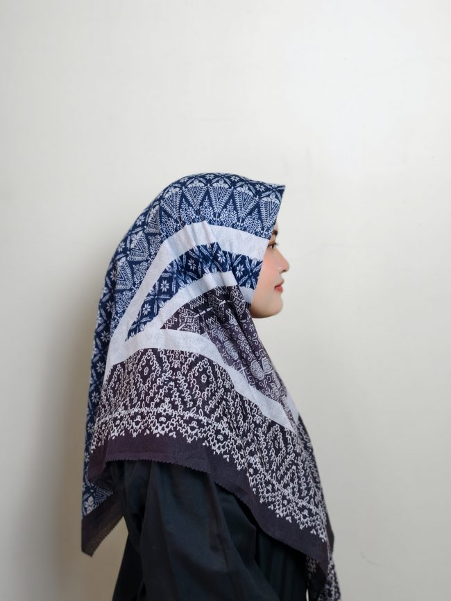 Square Scarf Pattern -  Midnight Songket - Image 4