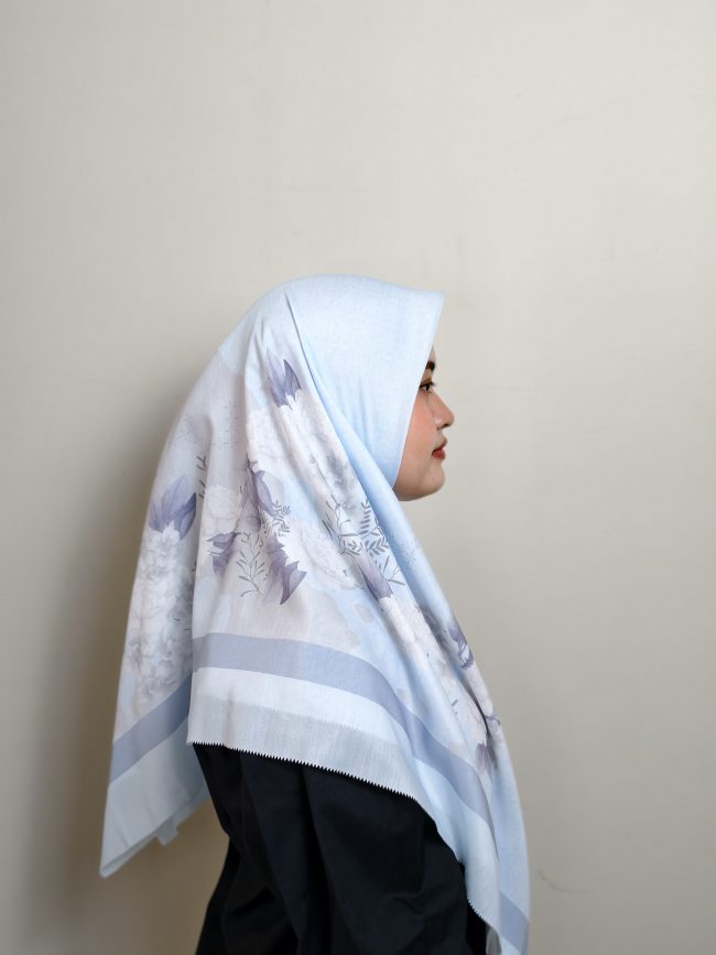 Square Scarf Pattern -  Celeste Veil - Image 4