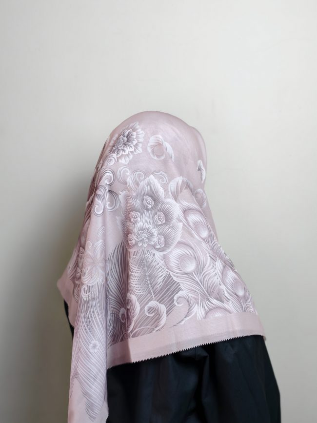 Square Scarf Pattern -  Amethyst Lace - Image 5