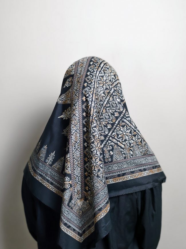 Square Scarf Pattern - Onyx Mosaic - Image 5
