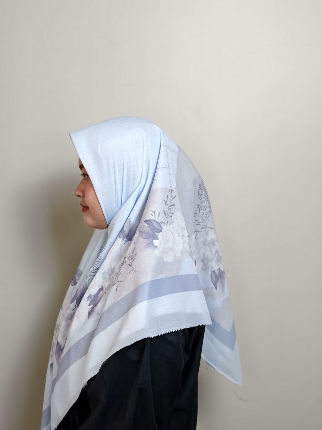 Square Scarf Pattern -  Celeste Veil - Image 7