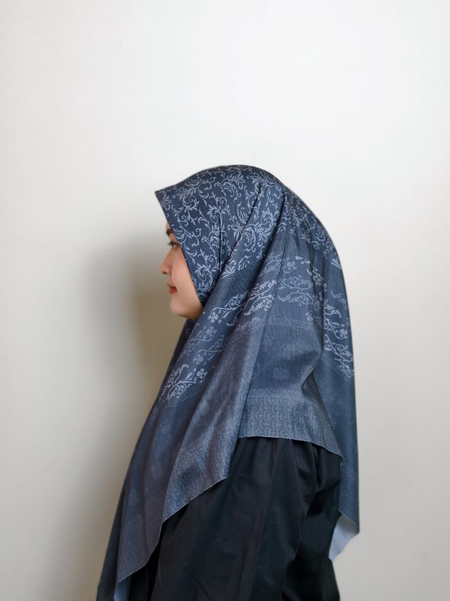 Square Scarf Pattern - Obsidian Calm - Image 7
