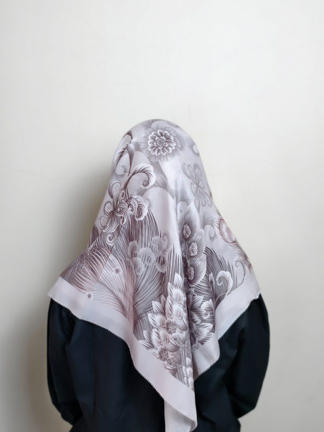 Square Scarf Pattern - Iris Whispers - Image 7